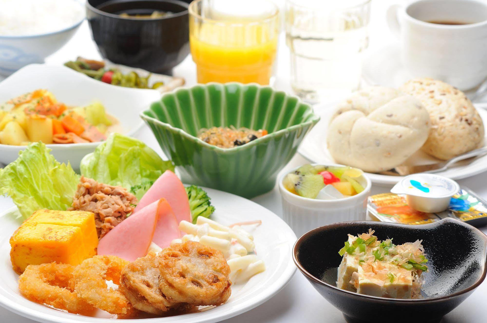 Hotel Route-Inn Yonezawa Ekihigashi Экстерьер фото